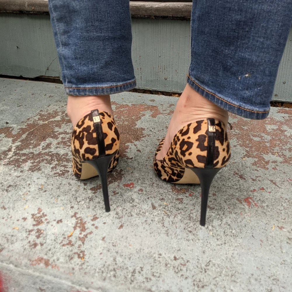 COPY - Ivanka Trump - Pump Heels Size 8M - Picture 4 of 9